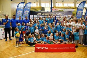 Mini Liga Siatkówki w Świebodzicach – sportowe emocje i młodzieńcza energia!