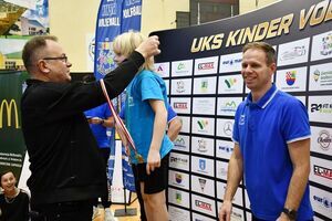 Mini Liga Siatkówki w Świebodzicach – sportowe emocje i młodzieńcza energia!