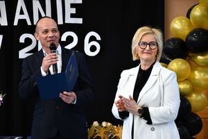 Nowy rozdział czas zacząć: Pożegnanie maturzystów w świebodzickim LO