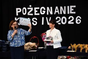 Nowy rozdział czas zacząć: Pożegnanie maturzystów w świebodzickim LO