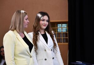 Nowy rozdział czas zacząć: Pożegnanie maturzystów w świebodzickim LO