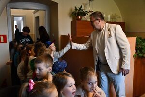 Jagódki z Przedszkola Nr 2 z wizytą u Burmistrza