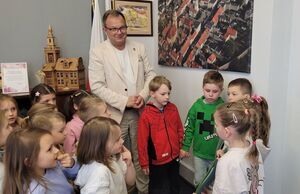 Jagódki z Przedszkola Nr 2 z wizytą u Burmistrza