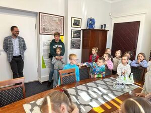 Jagódki z Przedszkola Nr 2 z wizytą u Burmistrza