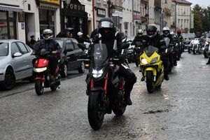 Mimo kapryśnej pogody – motocykliści nie zawiedli! XIV Zlot Motocykli w Świebodzicach  