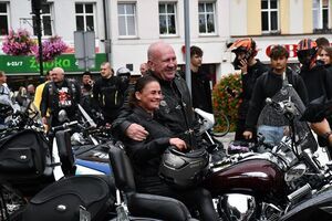 Mimo kapryśnej pogody – motocykliści nie zawiedli! XIV Zlot Motocykli w Świebodzicach  