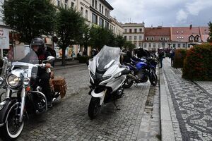 Mimo kapryśnej pogody – motocykliści nie zawiedli! XIV Zlot Motocykli w Świebodzicach  