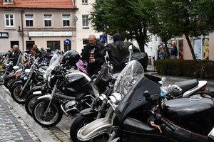 Mimo kapryśnej pogody – motocykliści nie zawiedli! XIV Zlot Motocykli w Świebodzicach  