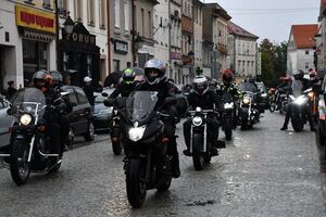 Mimo kapryśnej pogody – motocykliści nie zawiedli! XIV Zlot Motocykli w Świebodzicach  