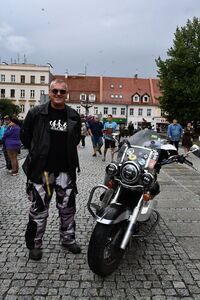 Mimo kapryśnej pogody – motocykliści nie zawiedli! XIV Zlot Motocykli w Świebodzicach  