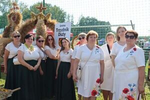 Gminne podium na dożynkach powiatowych