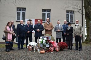 Ku chwale Niepodległej