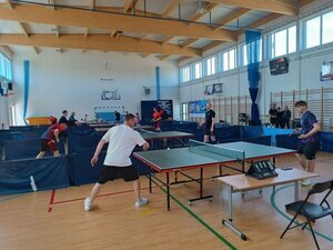 Sportowy weekend siatkarzy i pingpongist&oacute;w