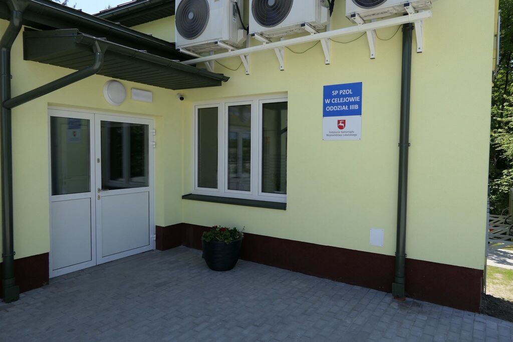 Uroczyste otwarcie nowego budynku w Samodzielnym Publicznym Psychiatrycznym Zakładzie Opiekuńczo - Leczniczym w Celejowie