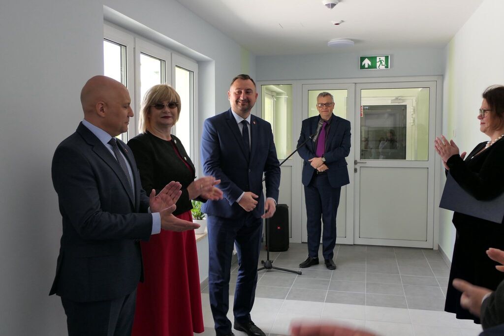 Uroczyste otwarcie nowego budynku w Samodzielnym Publicznym Psychiatrycznym Zakładzie Opiekuńczo - Leczniczym w Celejowie