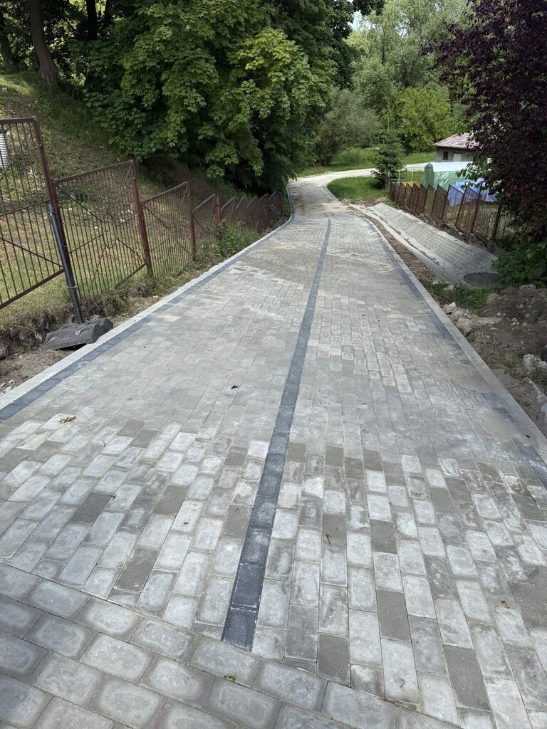 Modernizacja placu targowego w Wąwolnicy
