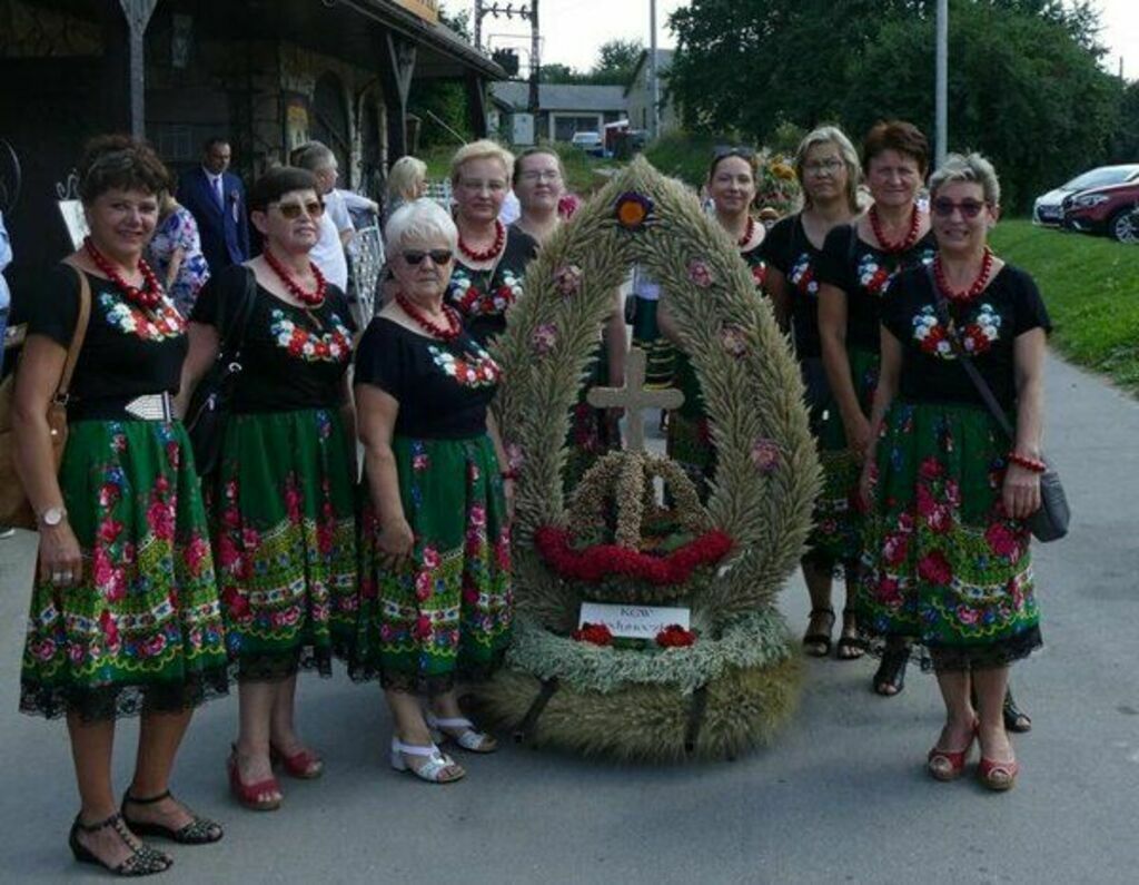 
                                                    Żniwa uroczyście zakończone
                                                