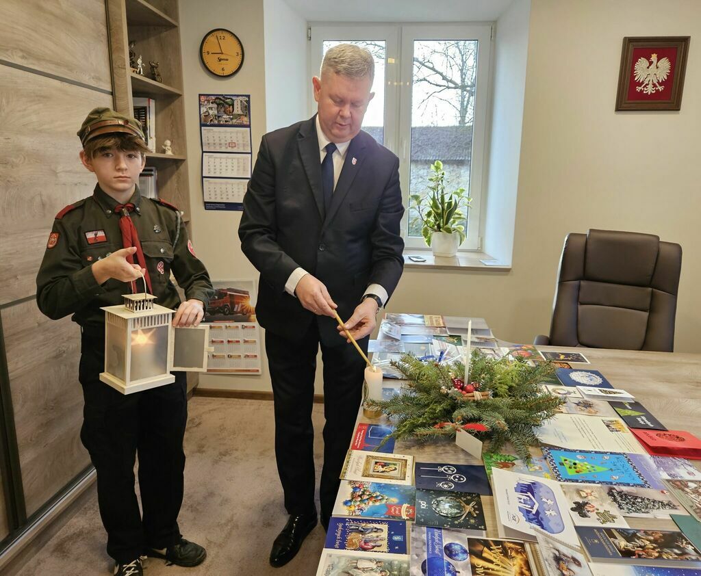 
                                                    Betlejemskie Światło Pokoju
                                                