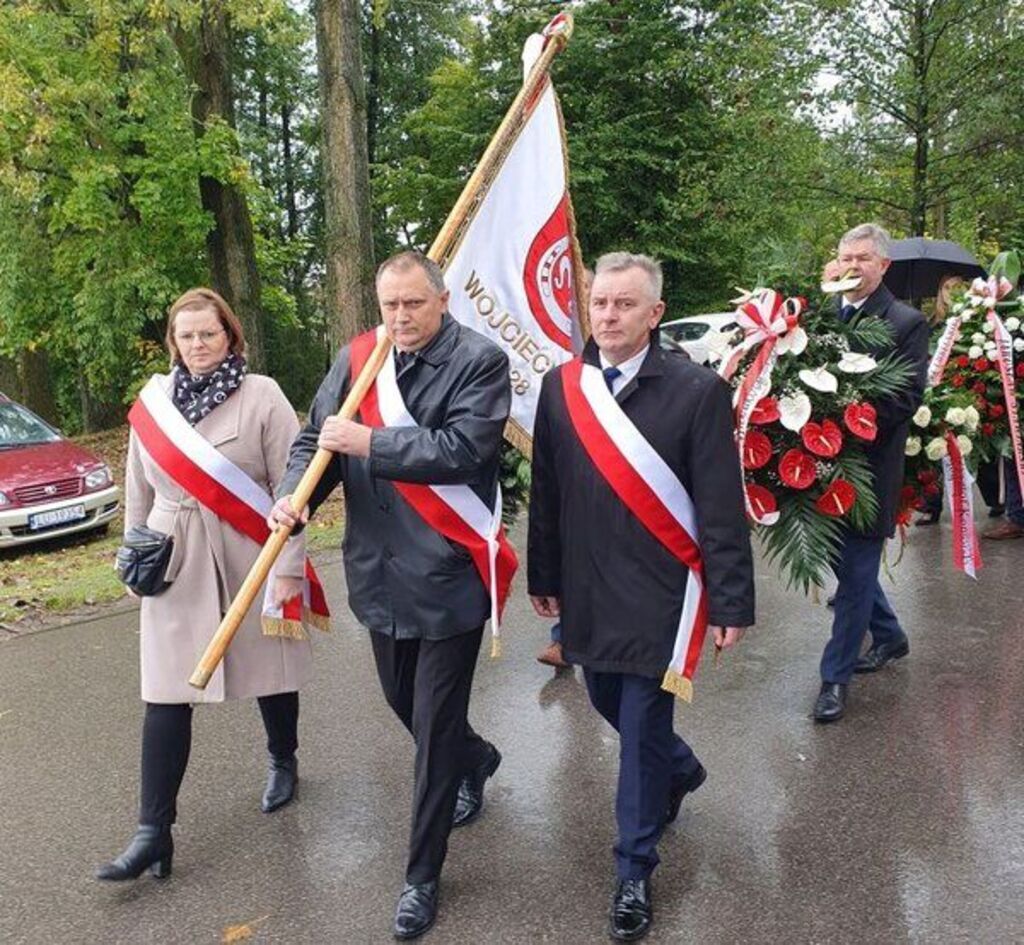 
                                                    Rocznica masowego mordu w Szczuczkach
                                                