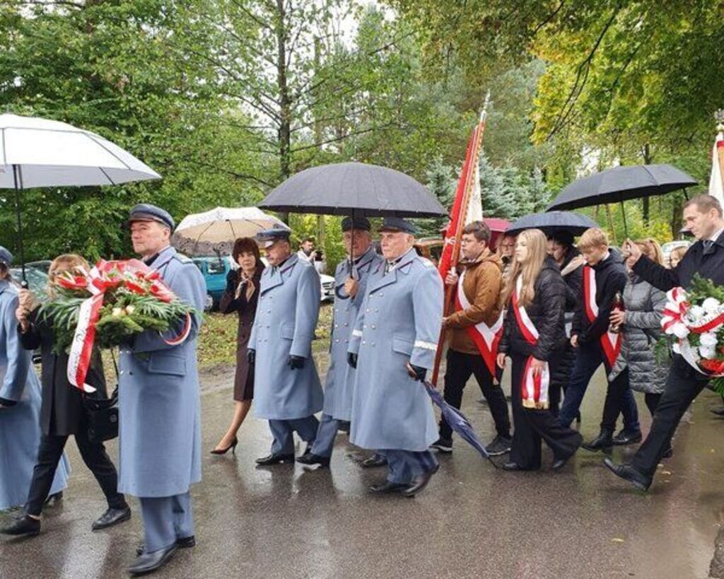 
                                                    Rocznica masowego mordu w Szczuczkach
                                                