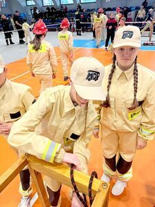 Młodzi strażacy na zawodach sportowo-pożarniczych w Bolesławicach