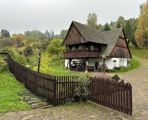 Uczniowie podróżują z klasą