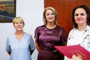 Podziękowanie dla dyrektorów szkół z okazji Dnia Edukacji Narodowej