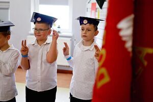 Ślubowanie i pasowanie na ucznia w SP Zastruże