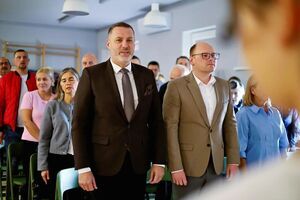 Ślubowanie i pasowanie na ucznia w SP Zastruże