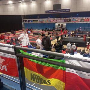 Zawodnicy Kickboxing Fighter Żarów z medalami Mistrzostw Świata
