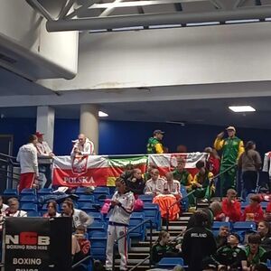 Zawodnicy Kickboxing Fighter Żarów z medalami Mistrzostw Świata