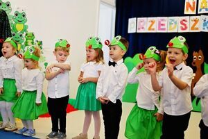 Krasnale i Żabki pasowane na przedszkolaka