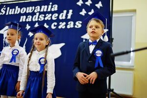 Pasowanie na ucznia w SP Mrowiny