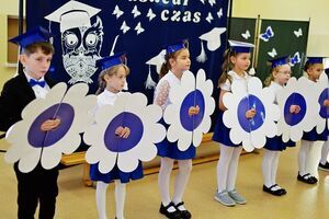 Pasowanie na ucznia w SP Mrowiny