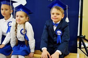 Pasowanie na ucznia w SP Mrowiny