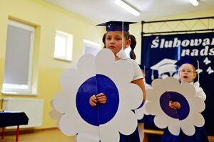 Pasowanie na ucznia w SP Mrowiny