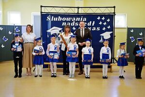 Pasowanie na ucznia w SP Mrowiny