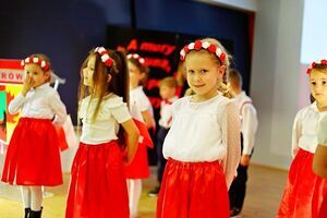 Wieczornica Patriotyczna dla Niepodległej w SP Żarów