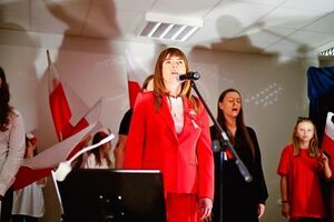 Wieczornica Patriotyczna dla Niepodległej w SP Żarów