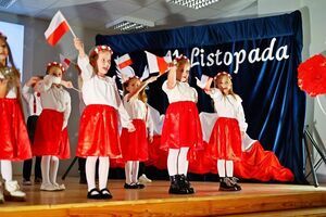Wieczornica Patriotyczna dla Niepodległej w SP Żarów