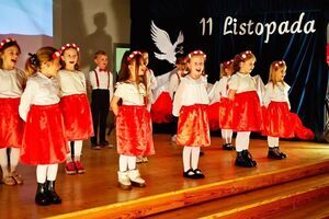 Wieczornica Patriotyczna dla Niepodległej w SP Żarów