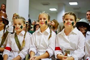 Wieczornica Patriotyczna dla Niepodległej w SP Żarów