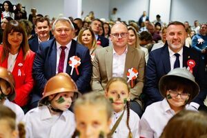 Wieczornica Patriotyczna dla Niepodległej w SP Żarów