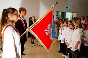 Wieczornica Patriotyczna dla Niepodległej w SP Żarów