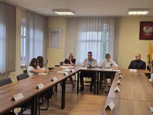 Ślubowanie radnych i ważne decyzje podczas II sesji MRM