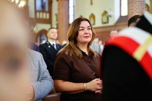 Uroczysta msza święta i poświęcenie nowego sztandaru z okazji 80-lecia Zespołu Szkół w Żarowie