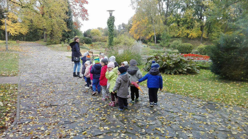 Przedszkolaki z Nasutowa w Ogrodzie Botanicznym