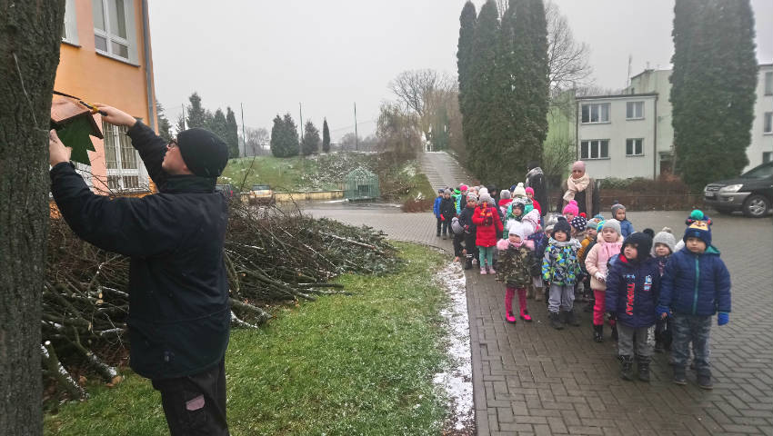 Zimą pamiętamy o zwierzętach