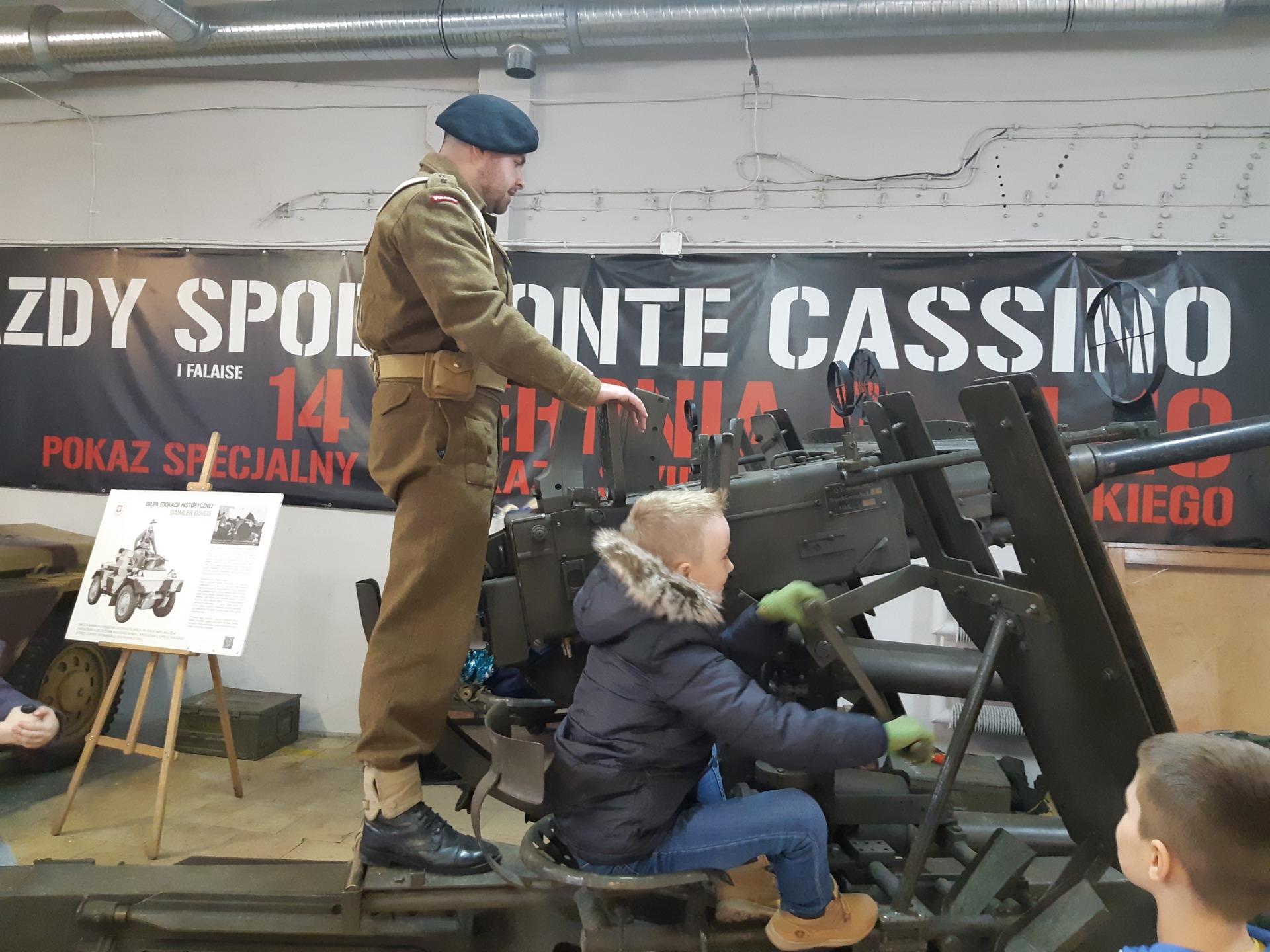 Lekcja patriotyczna w Muzeum Polskich Sił Zbrojnych