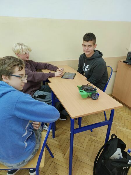 Programowanie robotów klasa 8a 